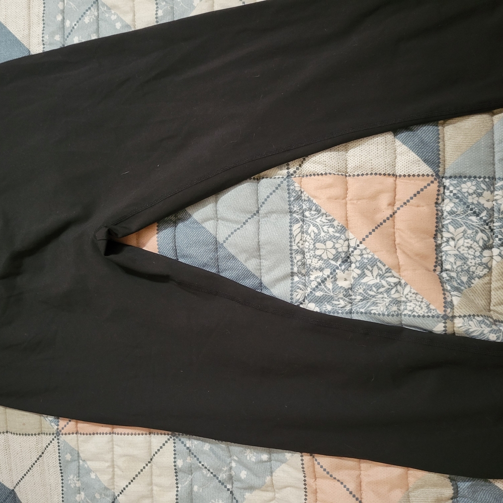 2 Pair Leggings! Black Capri Scrunch Booty & Gray Leggings